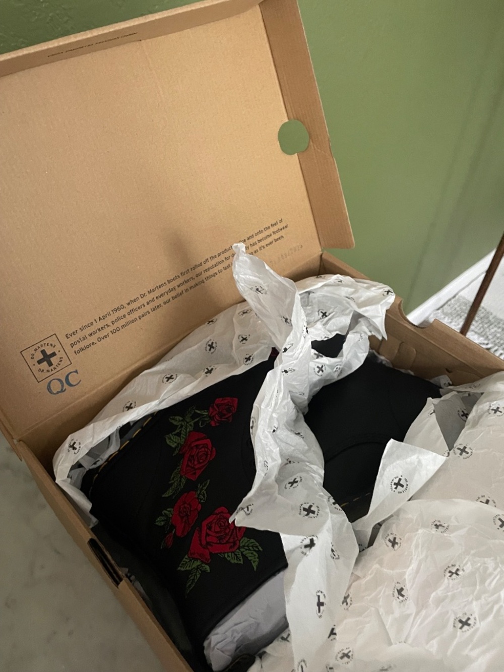 1460 VONDA FLORAL LEATHER LACE UP BOOTS - Picture 3 of 7